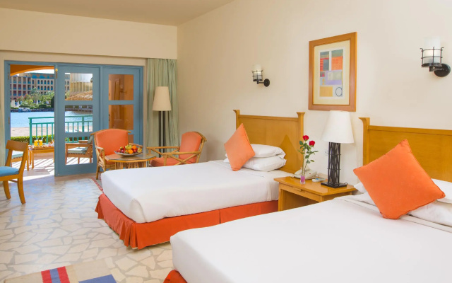 Strand Beach Resort