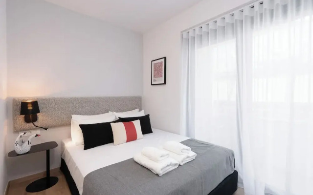 Kosmos Luxury Residences