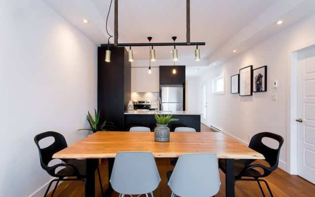 Spacious 2 Bedroom Condo in Little Italy
