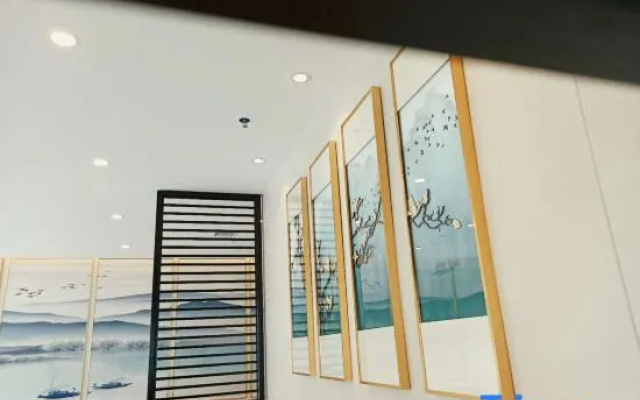 Yichun Kangju Hot Spring Hotel