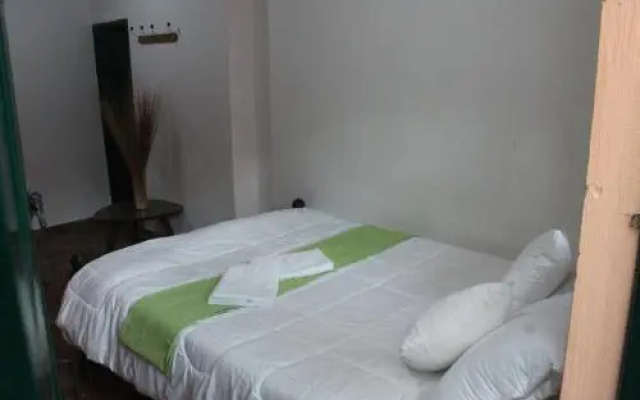 Hospedería La Cajita