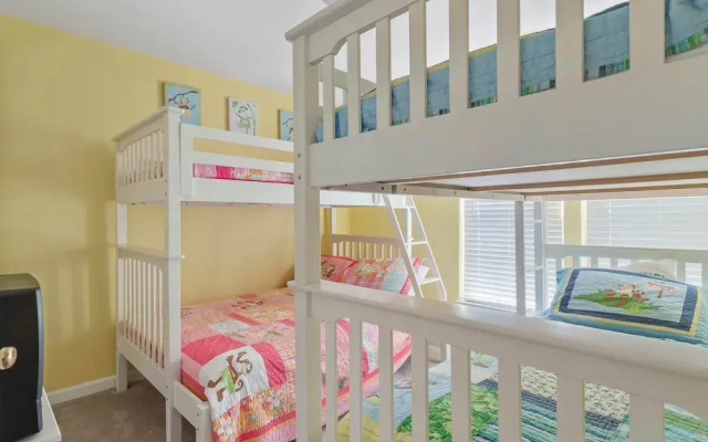 Creekside Getaway Stay for 8