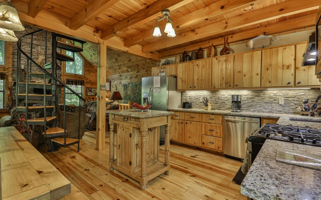 PICK's RIVERSIDE RETREAT