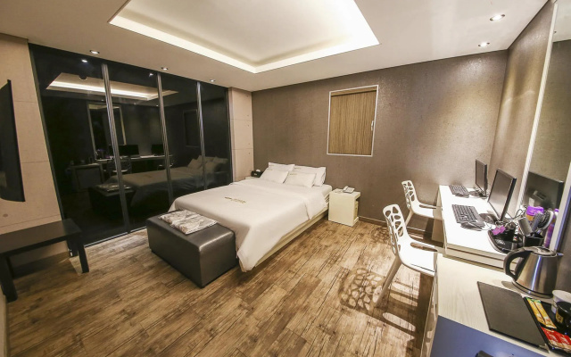 Richi Hotel