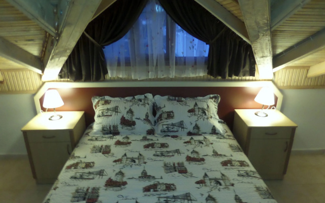 Yaprak Hotel