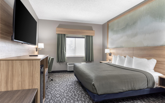 Best Western Plus Executive Inn