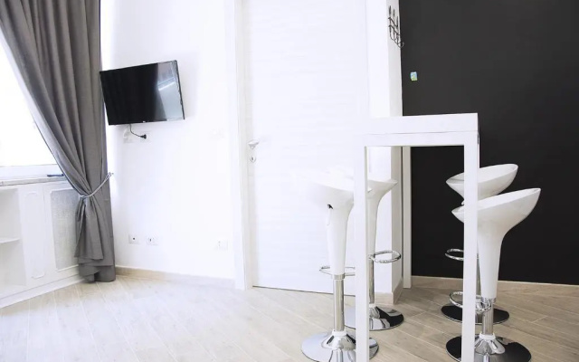 Gens Claudia, Vatican Luxury Apartments