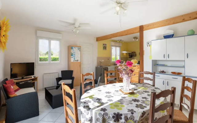 Lovely Holiday Home With Private Garden in Normandy