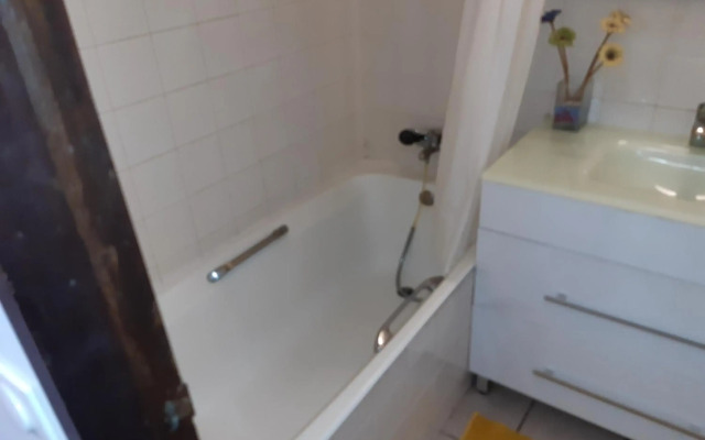 Studio Climatisé - Piscine-Plage - 2 à 3 personnes