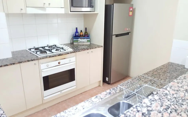 Furnished 2 Bedroom By Harbourside