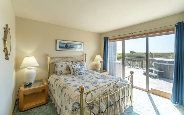 Daly's Oceanfront House