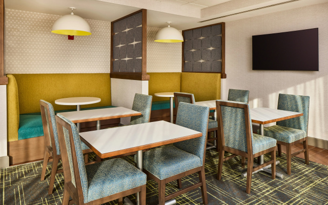 Hampton Inn Massillon