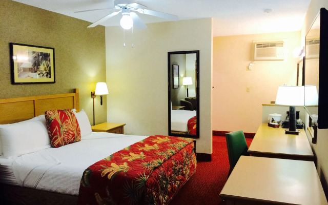 Caliente Tropics Hotel