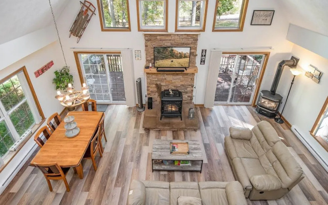 Serenity Chalet by Taylor Made Deep Creek
