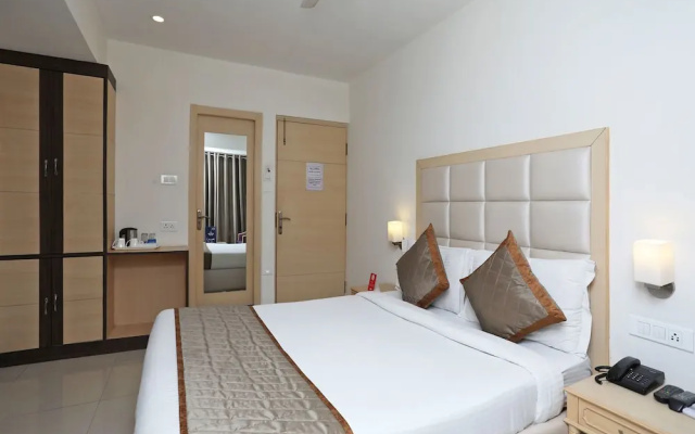OYO 9769 Hotel Chanakya Inn