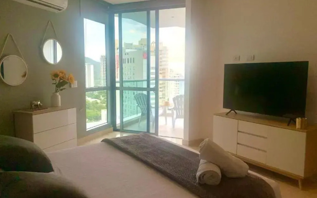 Grand Marina Oceanview Apartments by Xarm Apartments