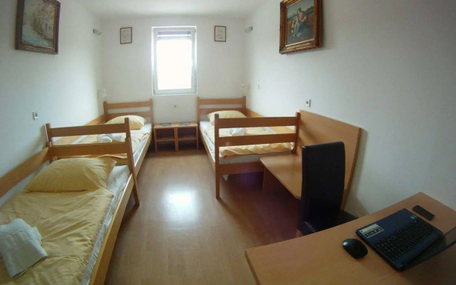 Hotel Galaksija Trebnje