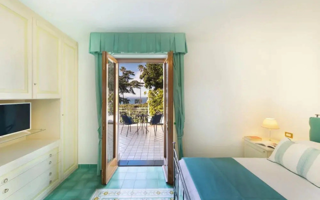 Villa In Sorrento Center | Gardens & Outdoor Space