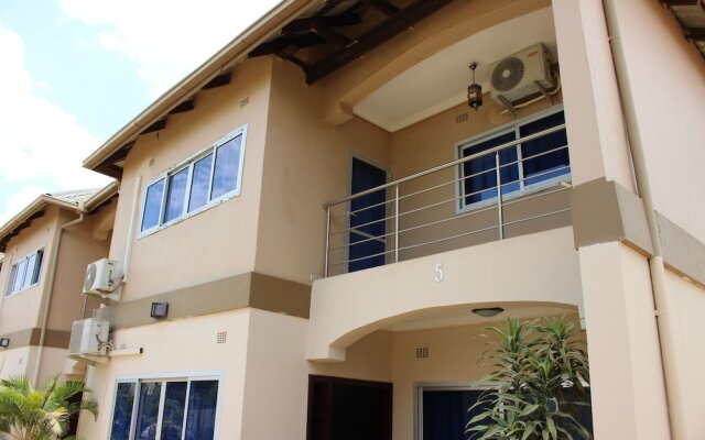 Royal Villa Suites in Lusaka, Zambia from 345$, photos, reviews - zenhotels.com hotel front