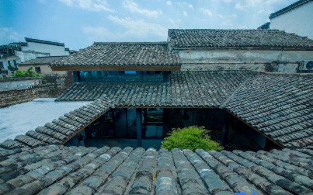 Lanwu X-Space Guesthouse (Huangshan Xixinan Ancient Village Branch)