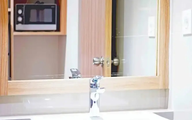 Modern Style Suite at Embarcadero Apartment Bintaro