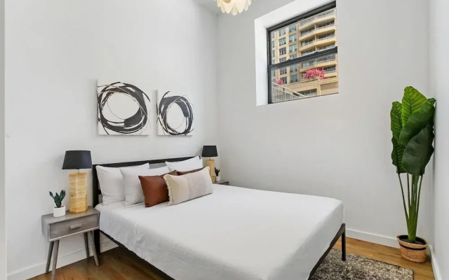 Luxe 1BR Apt - Lake 204 rep