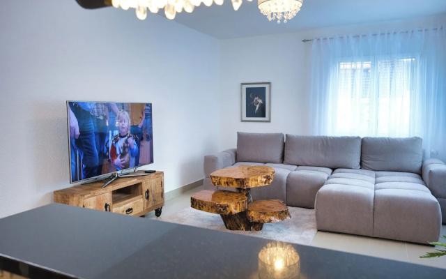 Modern Station Apartment Möhlin