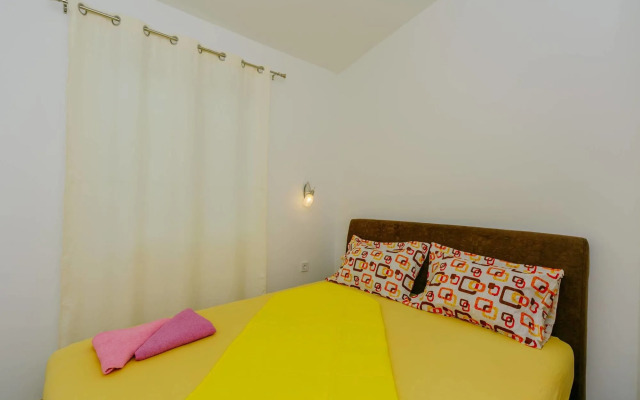 Paradise Bay Apartments