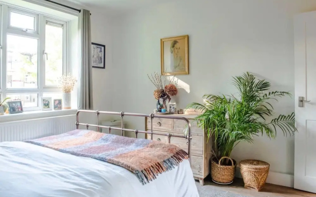 Beautiful Bohemian 1 Bedroom Flat in Highbury
