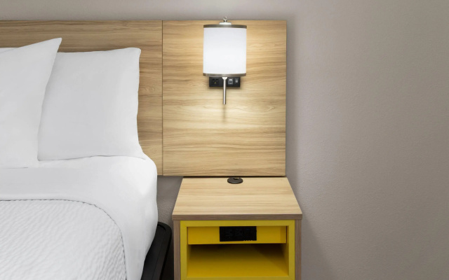 Days Inn by Wyndham Tulsa Central