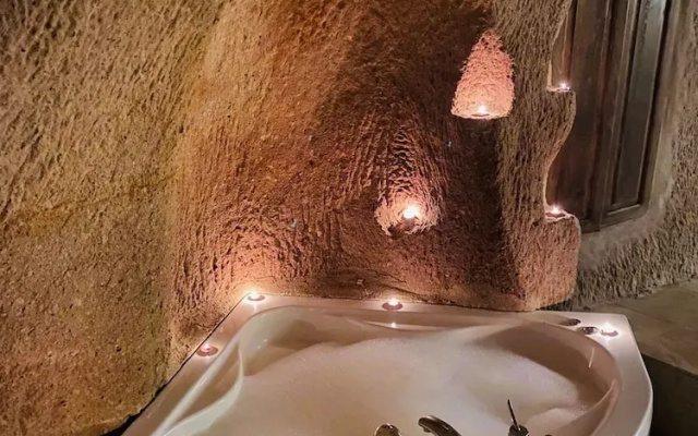 Ela cave house