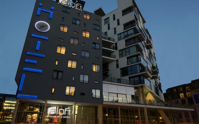Отель Aloft Brussels Schuman вид на фасад