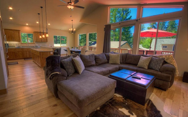 Hole in One Hideaway