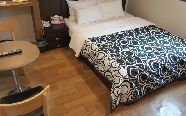Hotel INSTA Suwon City Hall