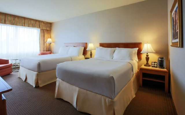 Hotel Place Dupuis Montréal Downtown - An Ascend Hotel Collection