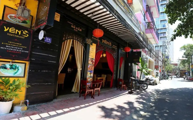 Hà Vân Hotel