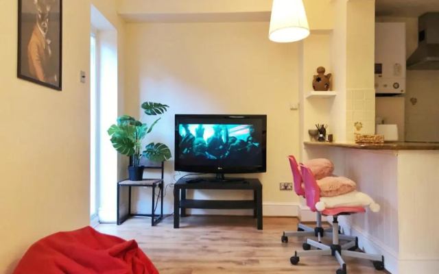 Lovely flat in West Kensington Central London