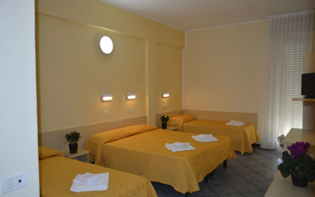 Hotel Corona
