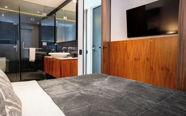 Riva Condo By Bric