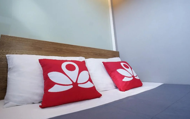 The Lively Hotel Kualanamu by Zen Rooms