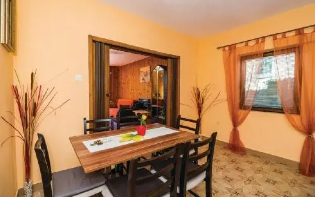Holiday Home Paul