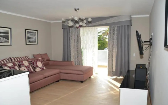 Modern studio in complex Paraiso Royal, LA95