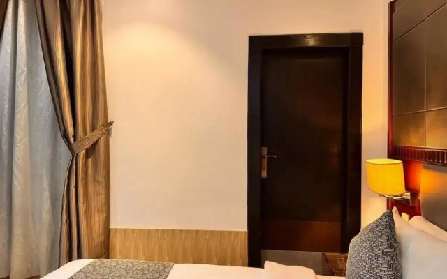 Quiet Rooms 12