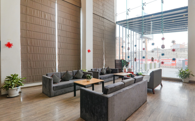 Fabhotel Landmark