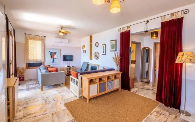 Barış Apart