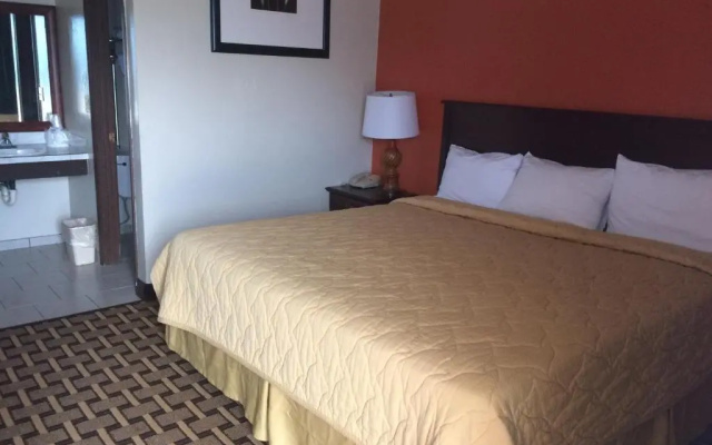 Relax Inn Henryetta
