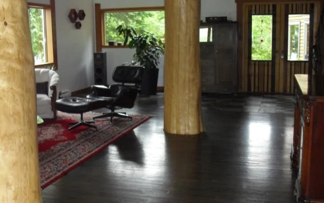 Ukee TreeHouse