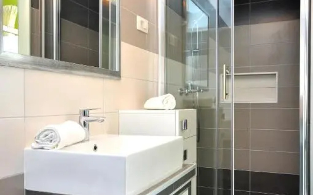 Apartments Sakal