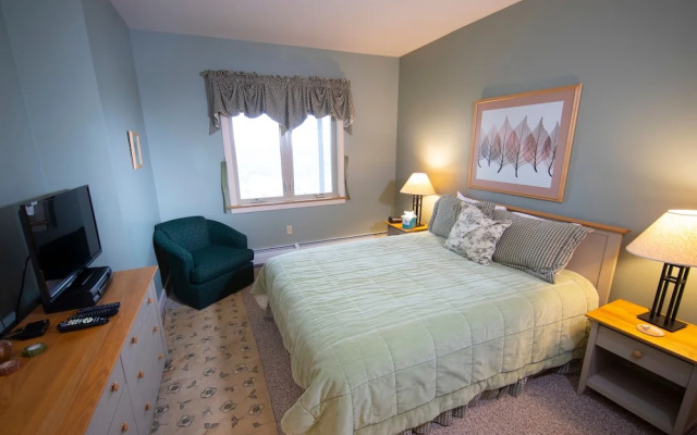 Solitude - SO104 - 3 Br Condo
