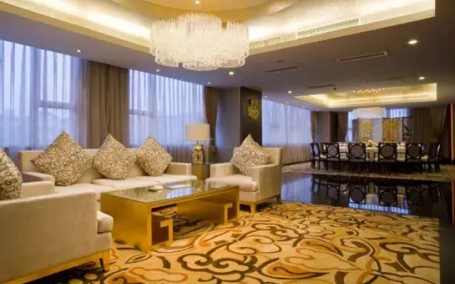 Peninsula Hotel